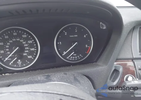 2012 BMW X5 xDrive35D z USA, uszkodzony, nr VIN 5UXZW0C51CL669733